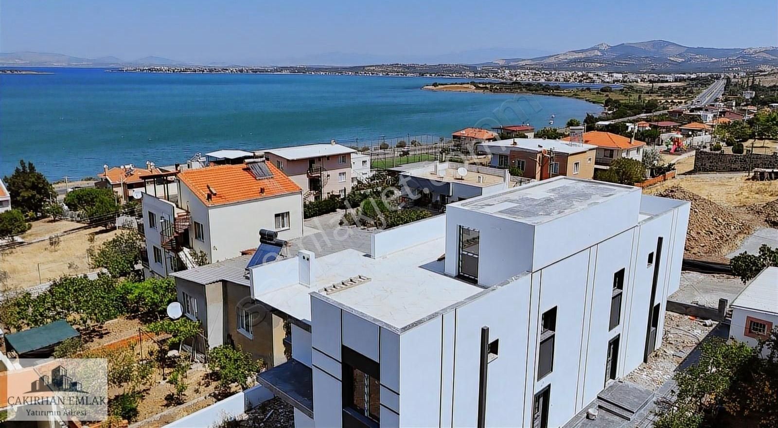 Hacıömerli Merkezde Full Deniz Manzaralı Satılık Dubleks Ev