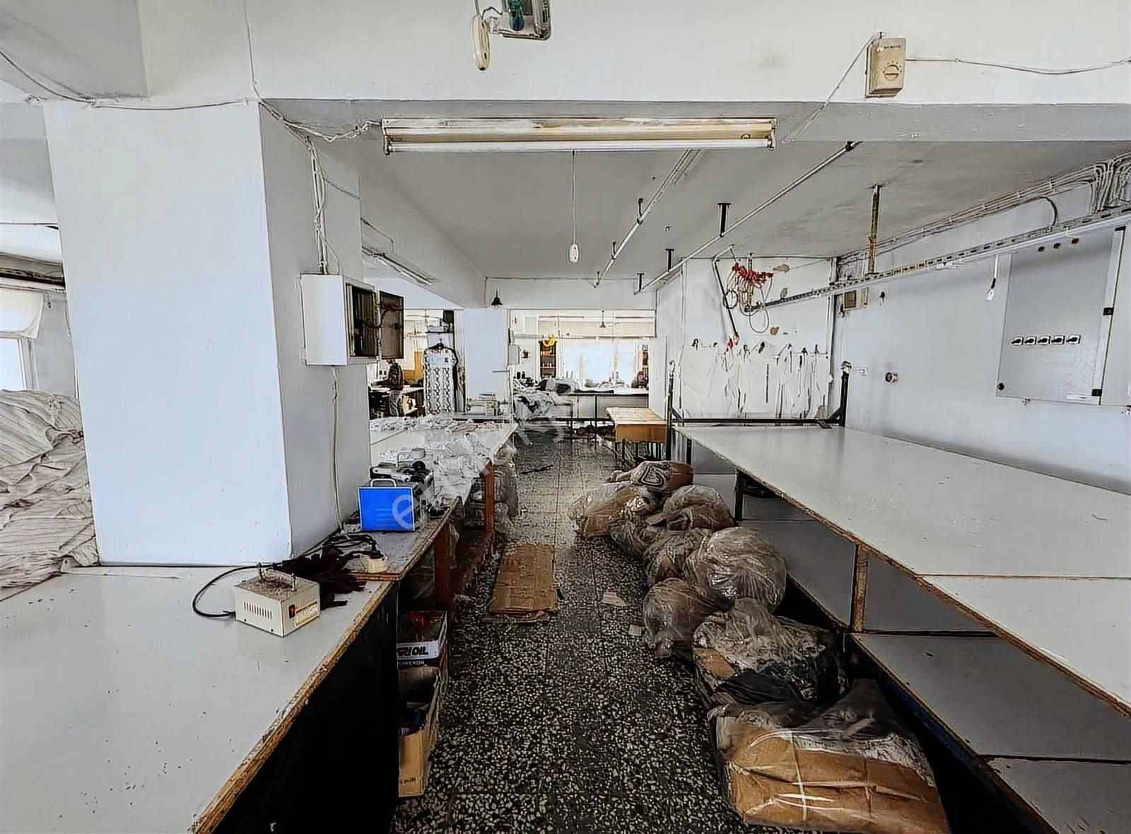 Çağlayan Vatan Caddesinde Satılık 330m2 İşhanı