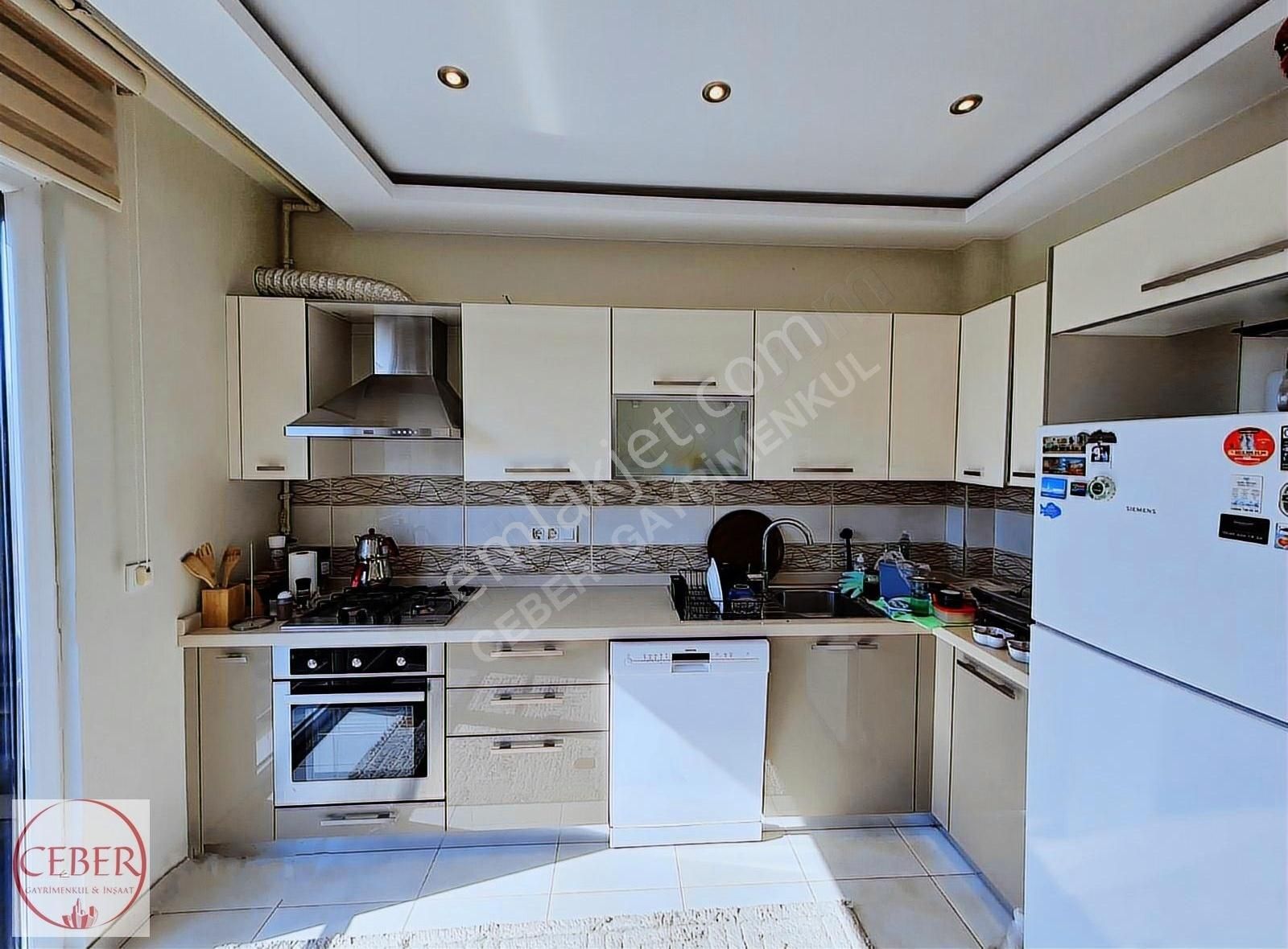 Kadıköy Feneryolu 3+1 Satılık Daire