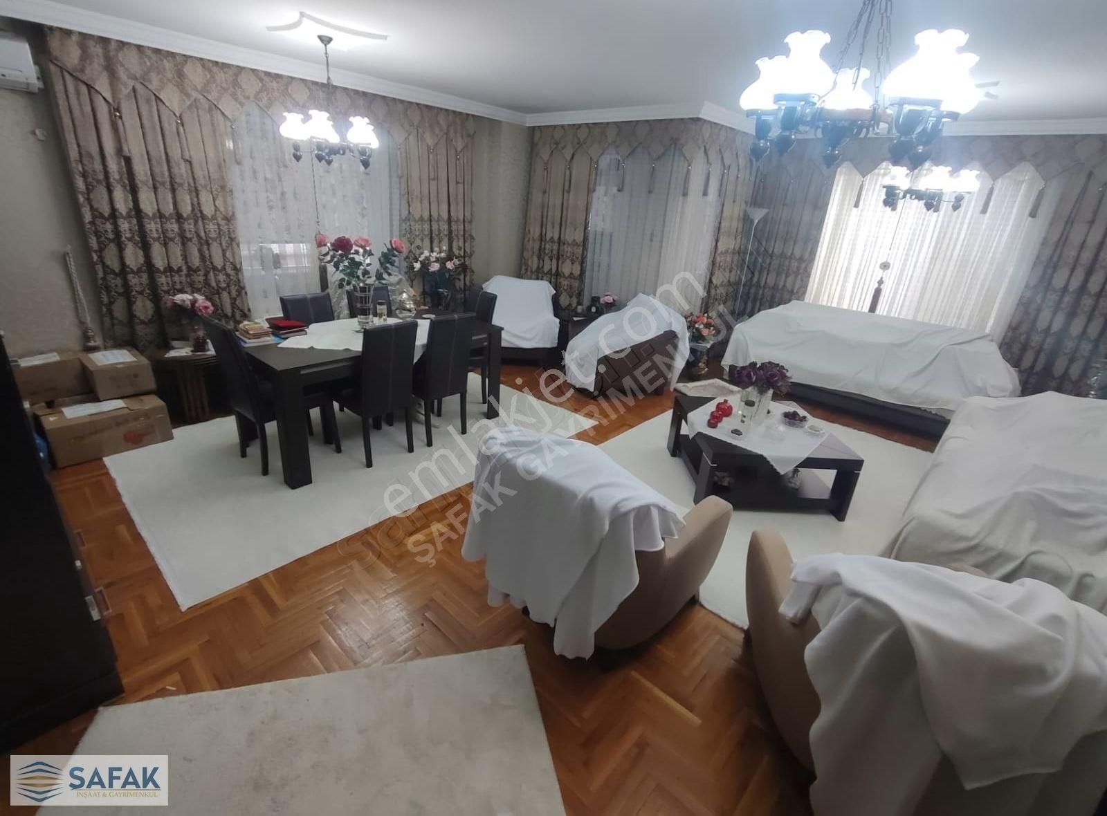 Şafak'tan Ordu Caddesi Üzerinde Acil Satılık 3+1 Daire!!!