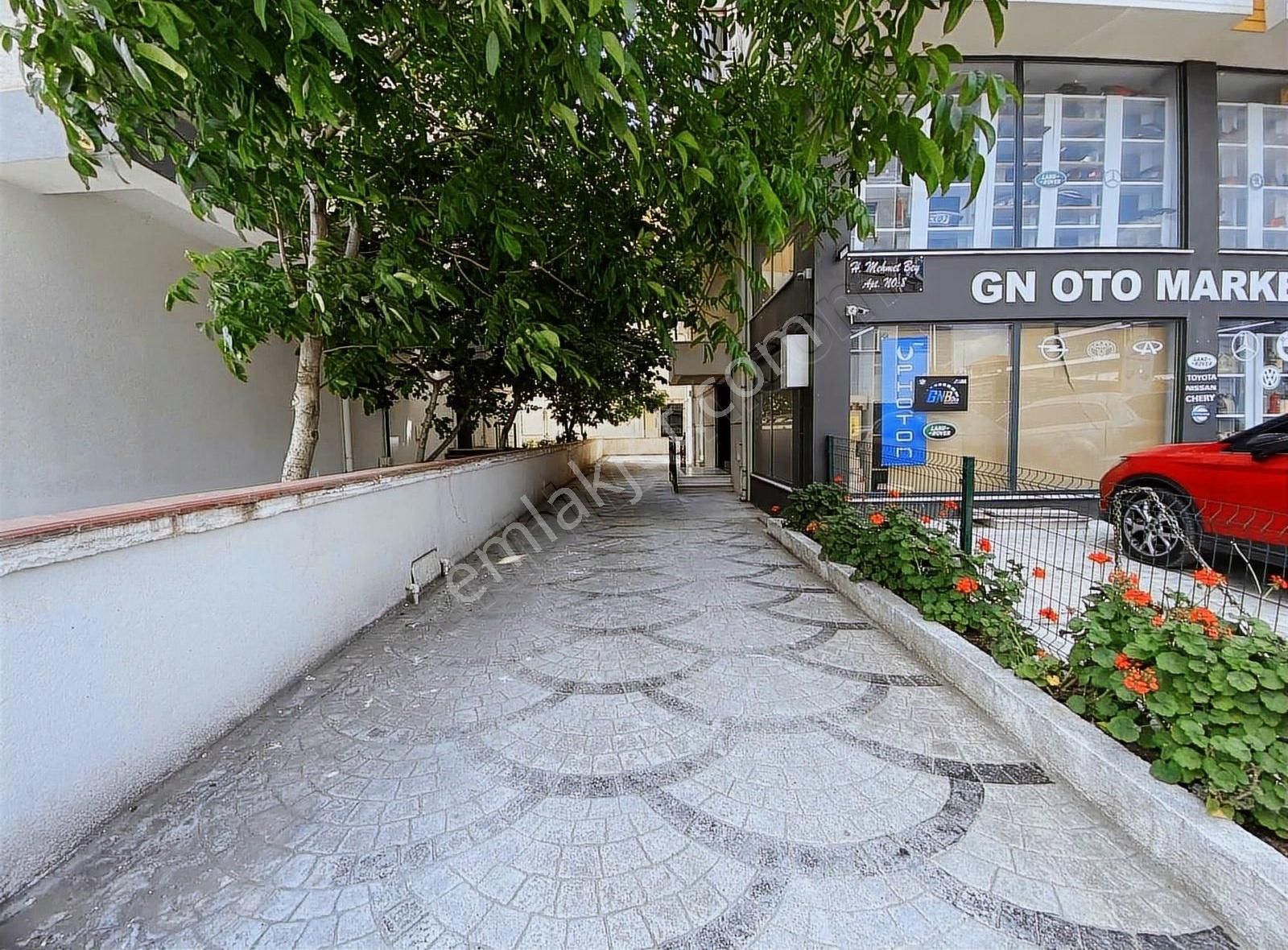 Çanakkale Caddesi Üzeri Adliye Ve Hastane Yakını 2+1 Geniş Daire