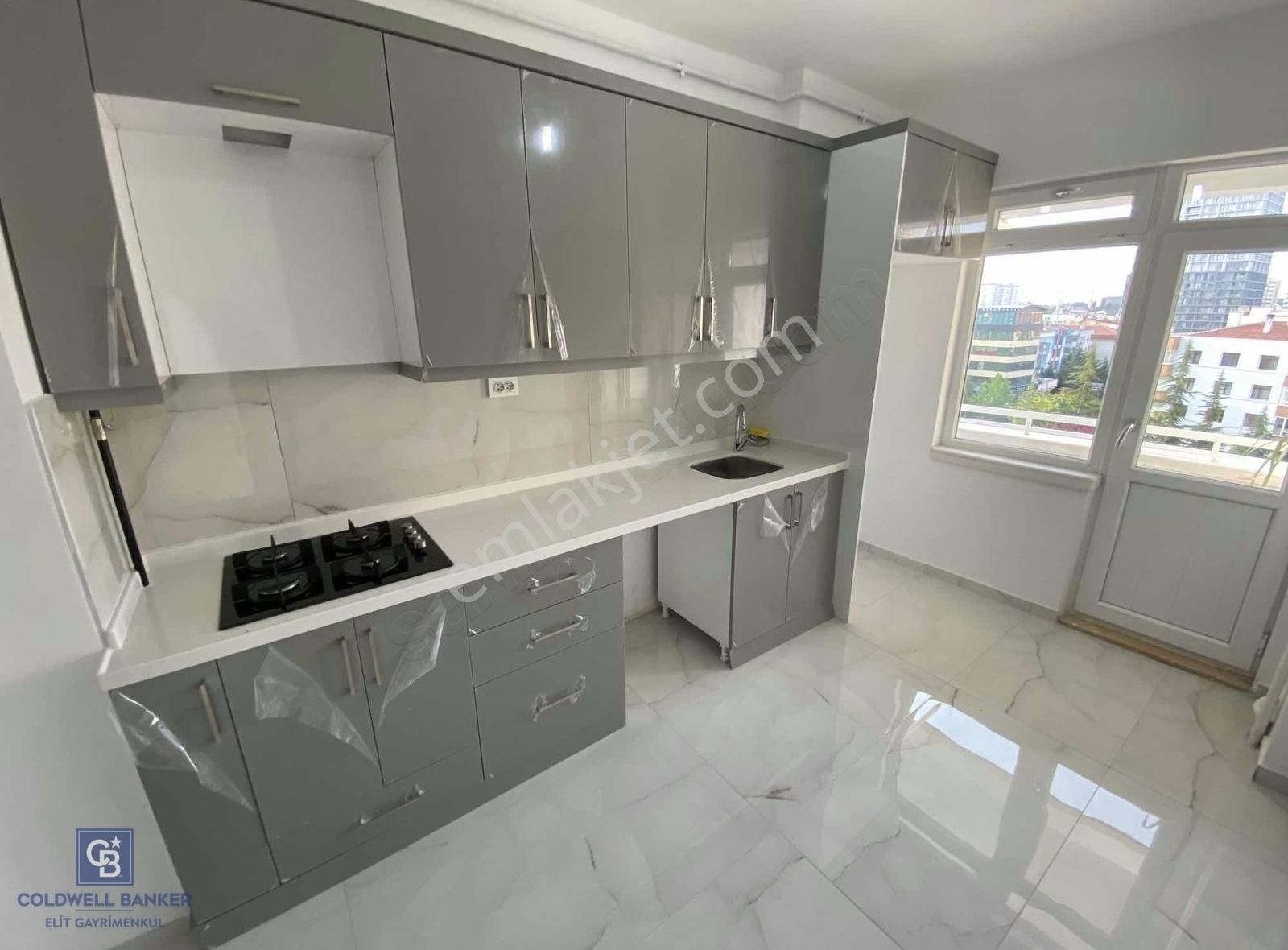 Turan Güneş Bulvarı'nda 4+1 Kiralık Daire