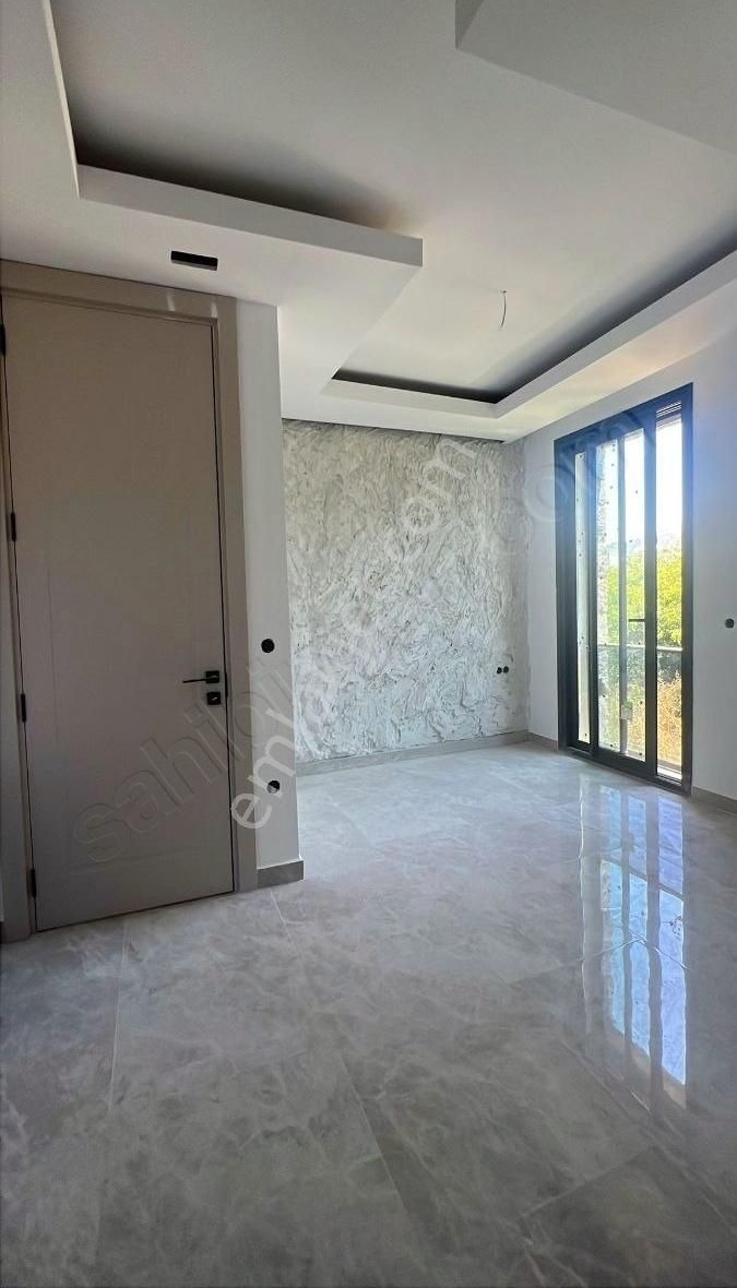 Bodrum Turgutreis Bahçeli Evlerde Satılık Lüks 3+1 İkiz Villa
