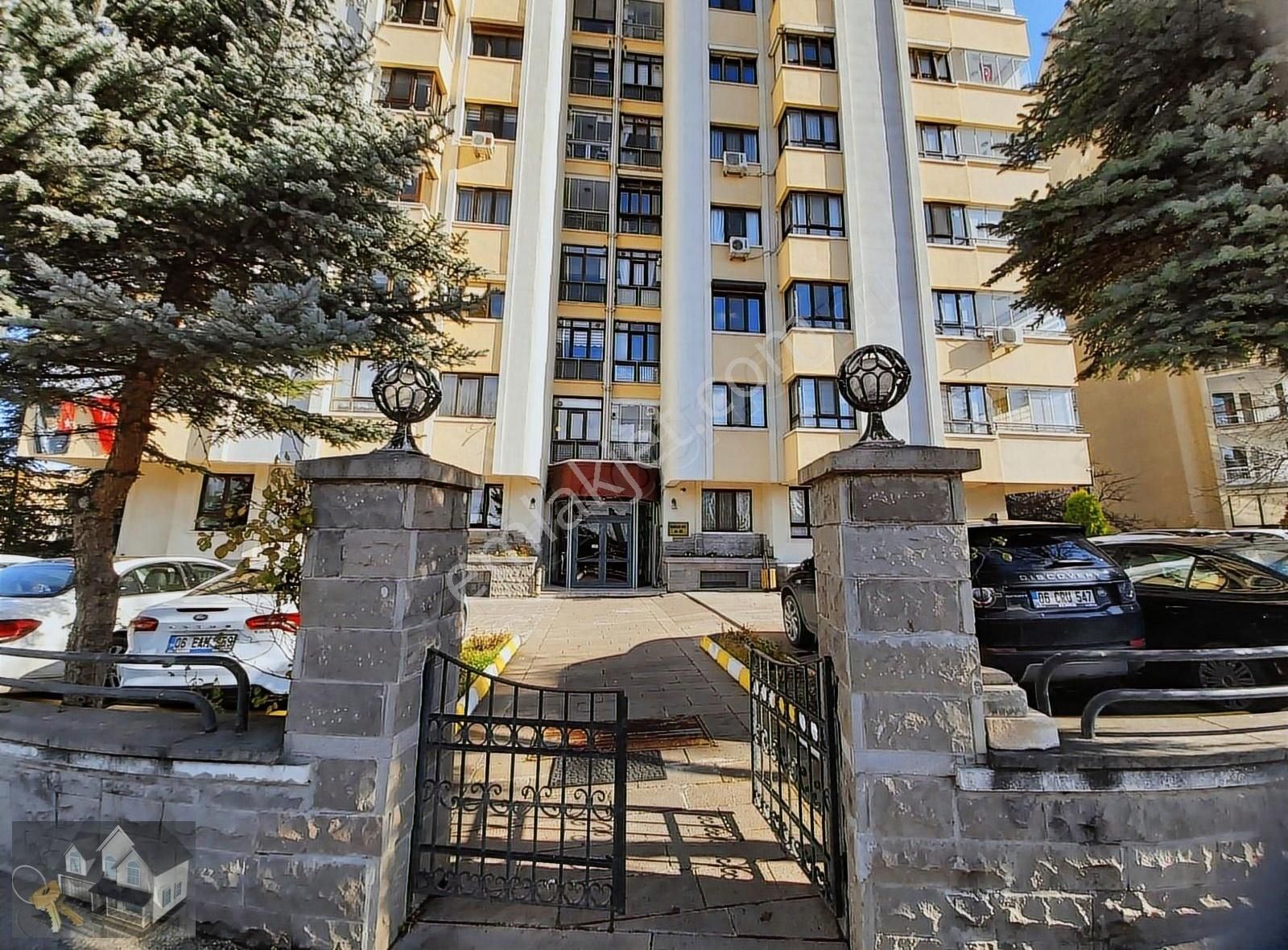 Söğütözü Mahalesi' Nde Manolya Apartmanı ' Nda Satılık 4+1 Daire