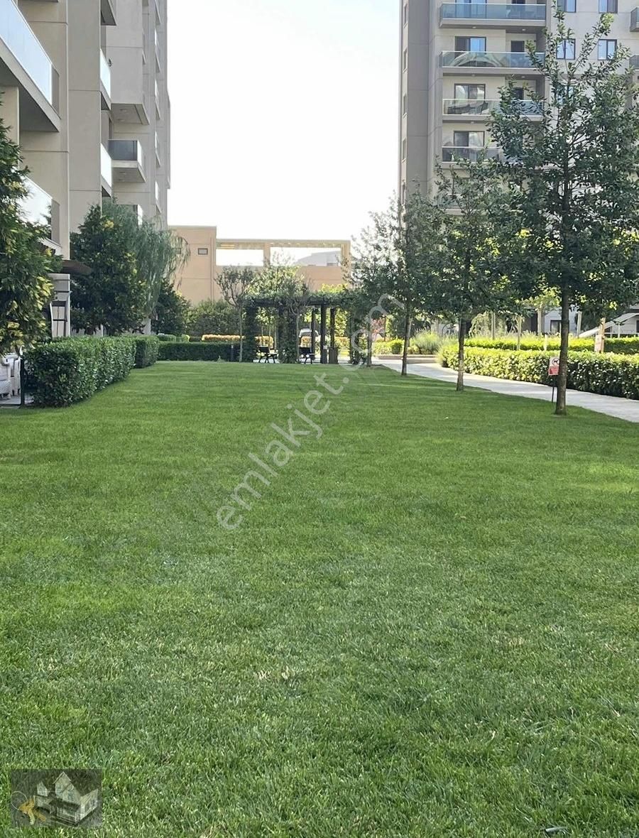 Sancaktepe Evre Gedizler 2 Etap Havuz Cepheli 3+1 Bahçeli Daire