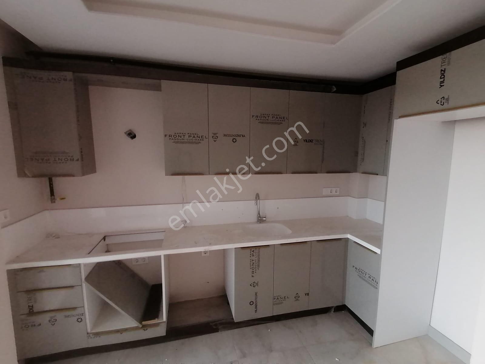 🟩 Kabasakal’da Düşük Katlı Sitede Sıfır 3+1 Lüks Daire – Güvenlikli, Komforlu, Kaçırılmayacak!
