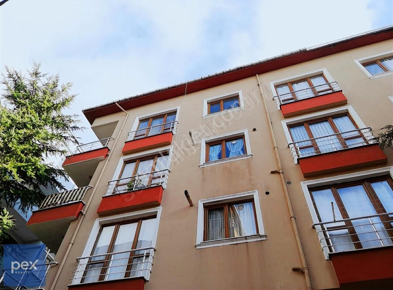Armağanevler'de Finans Merkezine Yakın Boş Dublex Daire