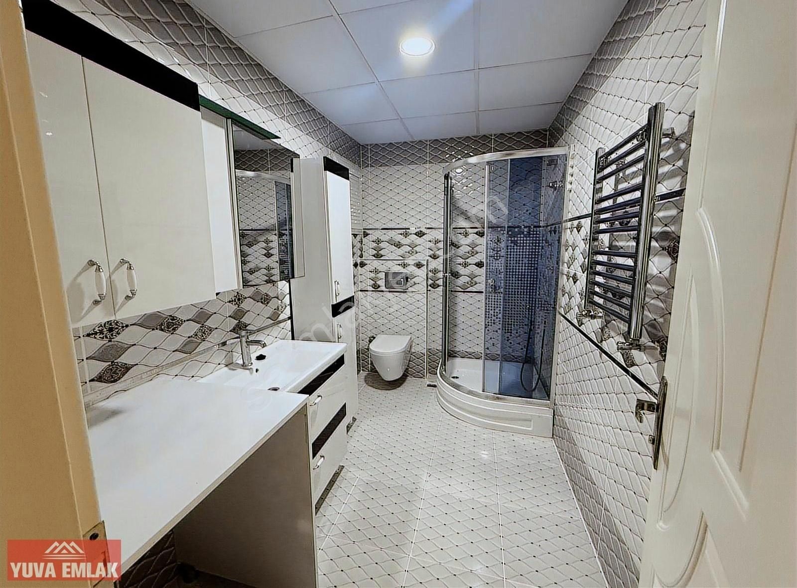 Başakşehir 2.etapda D Bloklarda Boş Tadilatlı Satılık Daire - Görsel 2