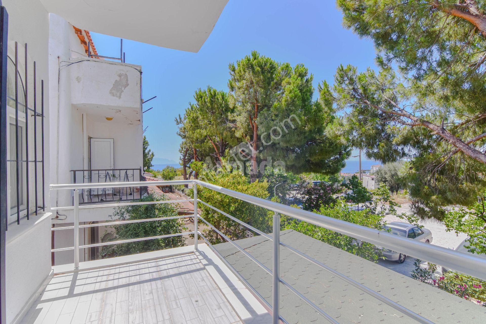 Kuşadası Kadınlar Denizi'nde Bakımlı 3+1 Satılık Villa - Görsel 13