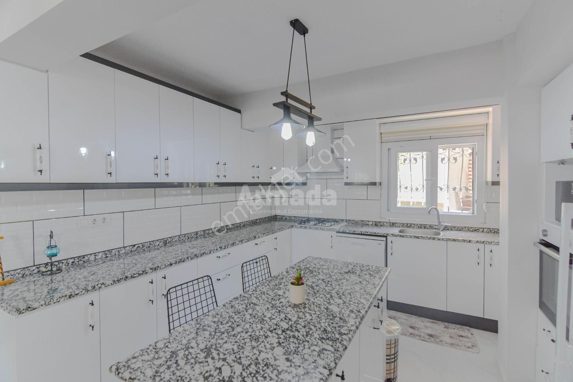 Kuşadası Kadınlar Denizi'nde Bakımlı 3+1 Satılık Villa - Görsel 7