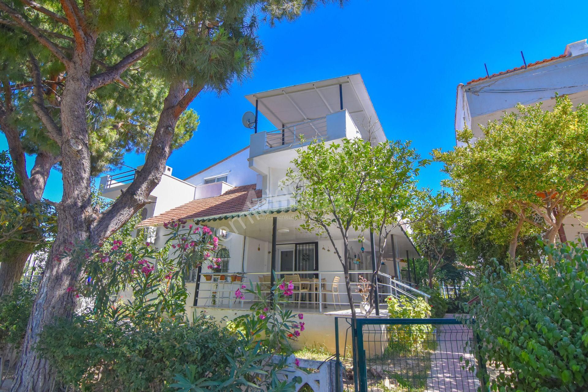 Kuşadası Kadınlar Denizi'nde Bakımlı 3+1 Satılık Villa - Görsel 34