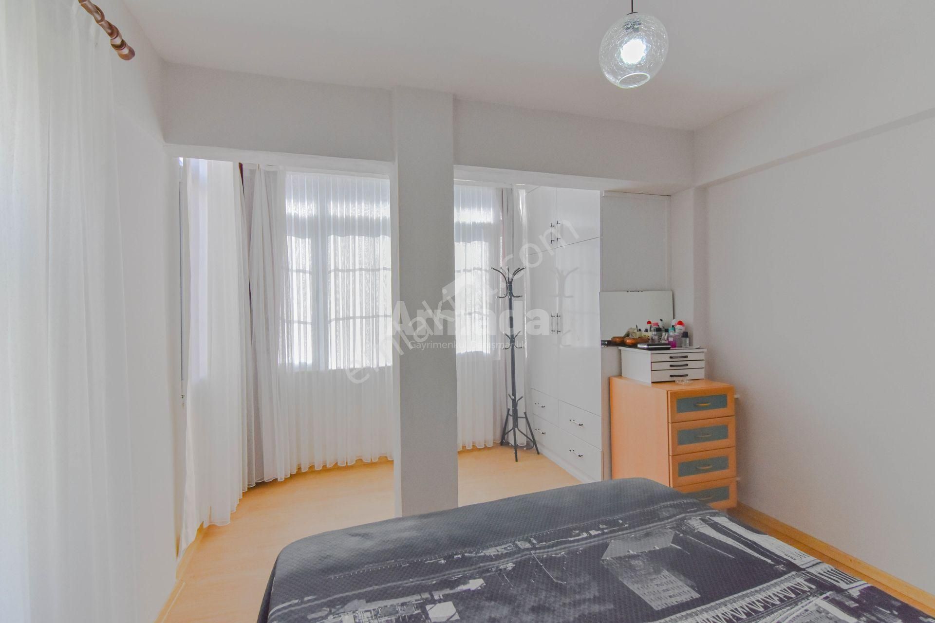 Kuşadası Kadınlar Denizi'nde Bakımlı 3+1 Satılık Villa - Görsel 16