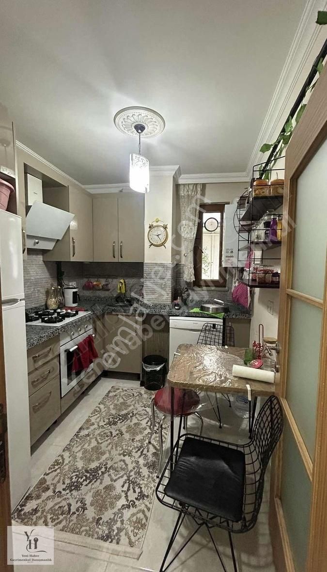 Örnek Çarşıya Bir Sokak Arakat Ayrı Mutfak 2+1