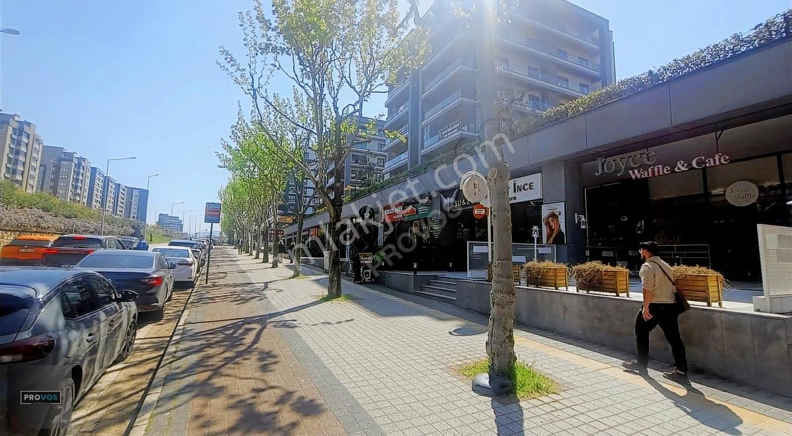 Provos Gayrimenkul, Fsm Bulvarında İçi Yapılı Kiralık Dükkan