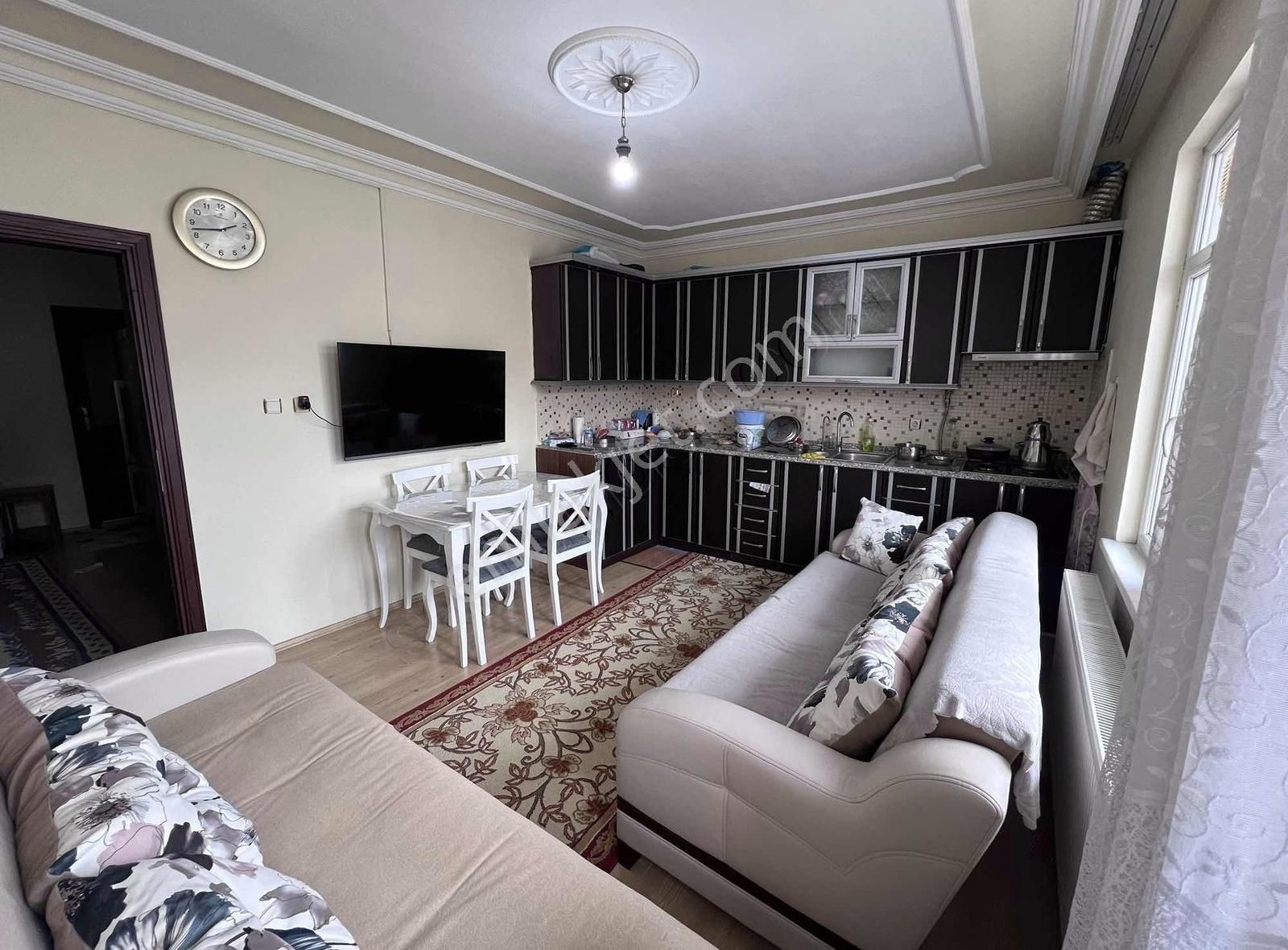 Rönesans Emlaktan 2+1 Mevlana Mah Geniş Kullanışlı Daire