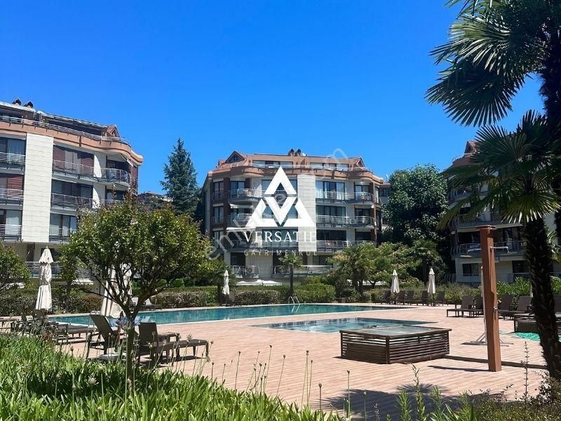 Tarabya Konakları'nda Satılık Lüks Çatı Dubleksi