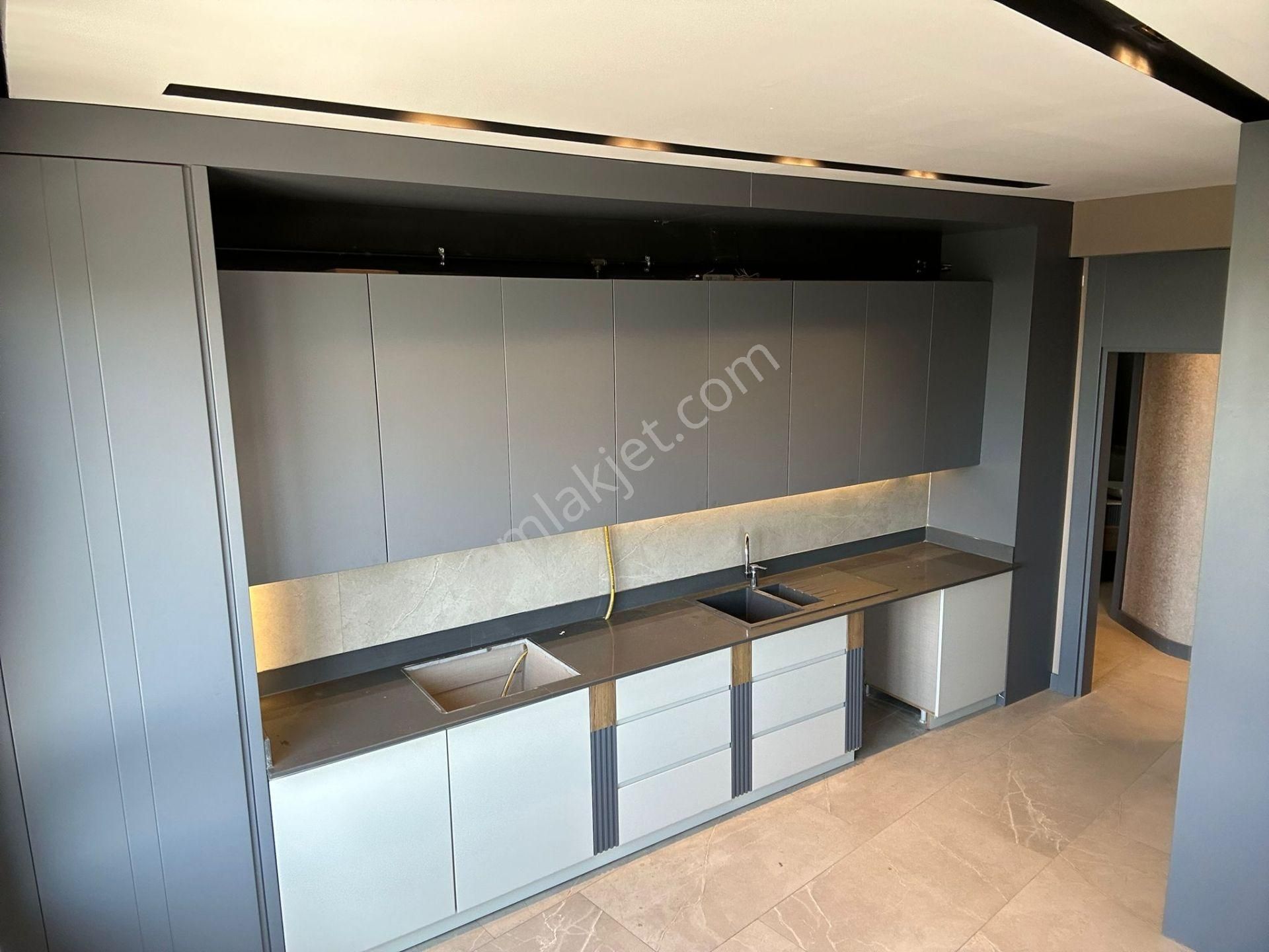 Değirmiçem Mah.kiralık 2+1 120 M2 Ana Cadde Üzeri Harika Ofis