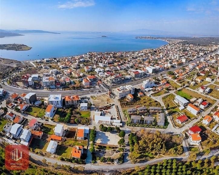 Mert Uçar'dan Satılık Yeni Şakran Havuzlu Site De 2+1 Bahçe Katı