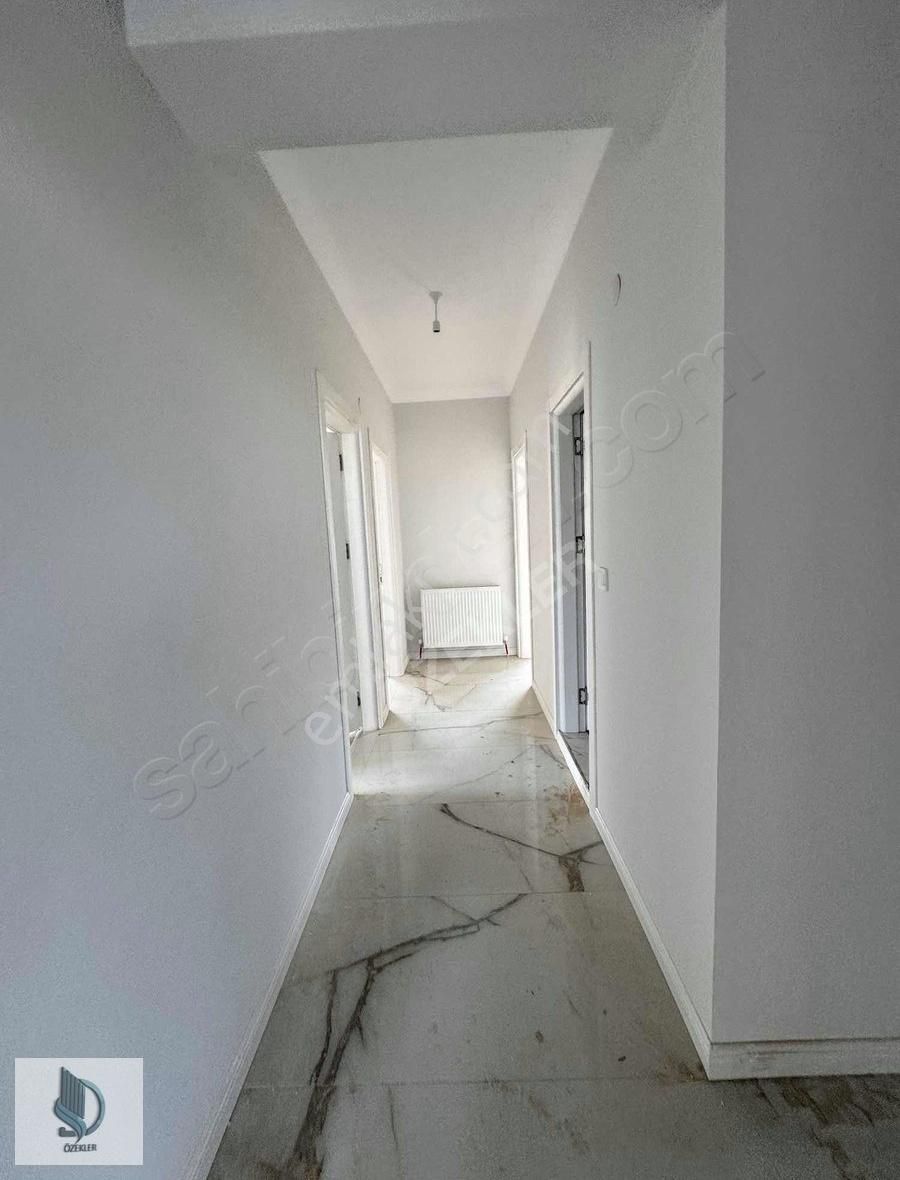Yalova Çiftlikköy Siteler Mh Satılık Yeni 3 + 1 Daire