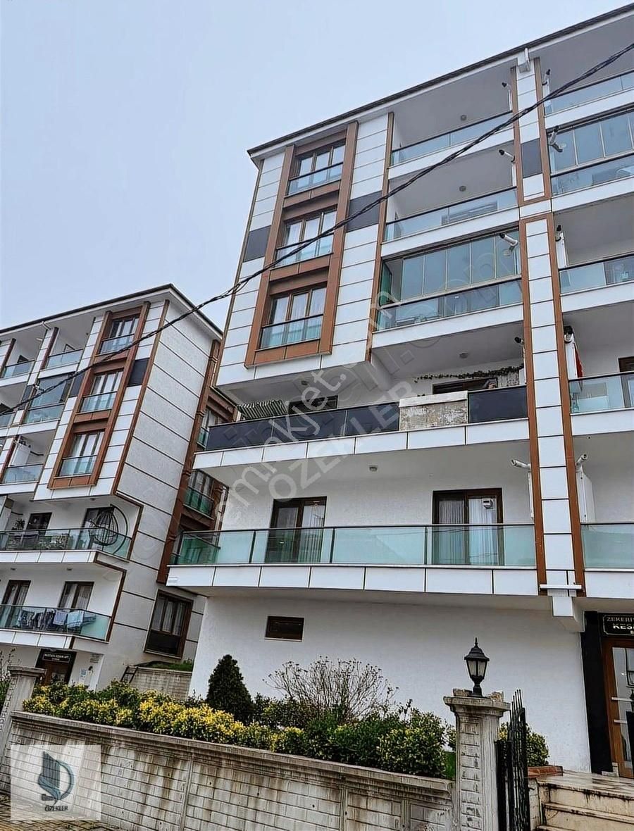 Çiftlikköy 3 + 1 Satılık Daire 4.yıllık Bina