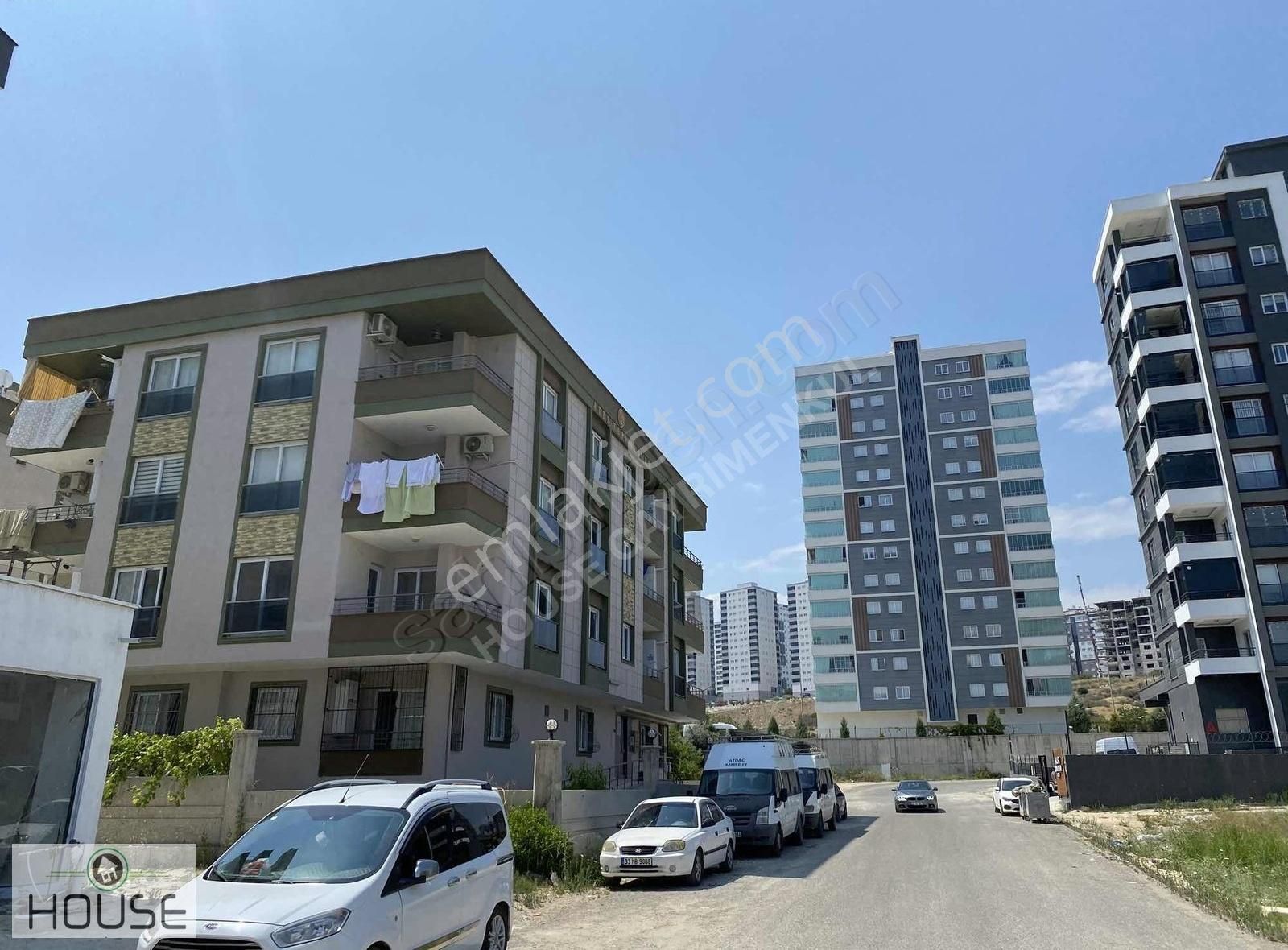 House'dan Ergenekon Da 2 Aya Teslim Satılık Daire