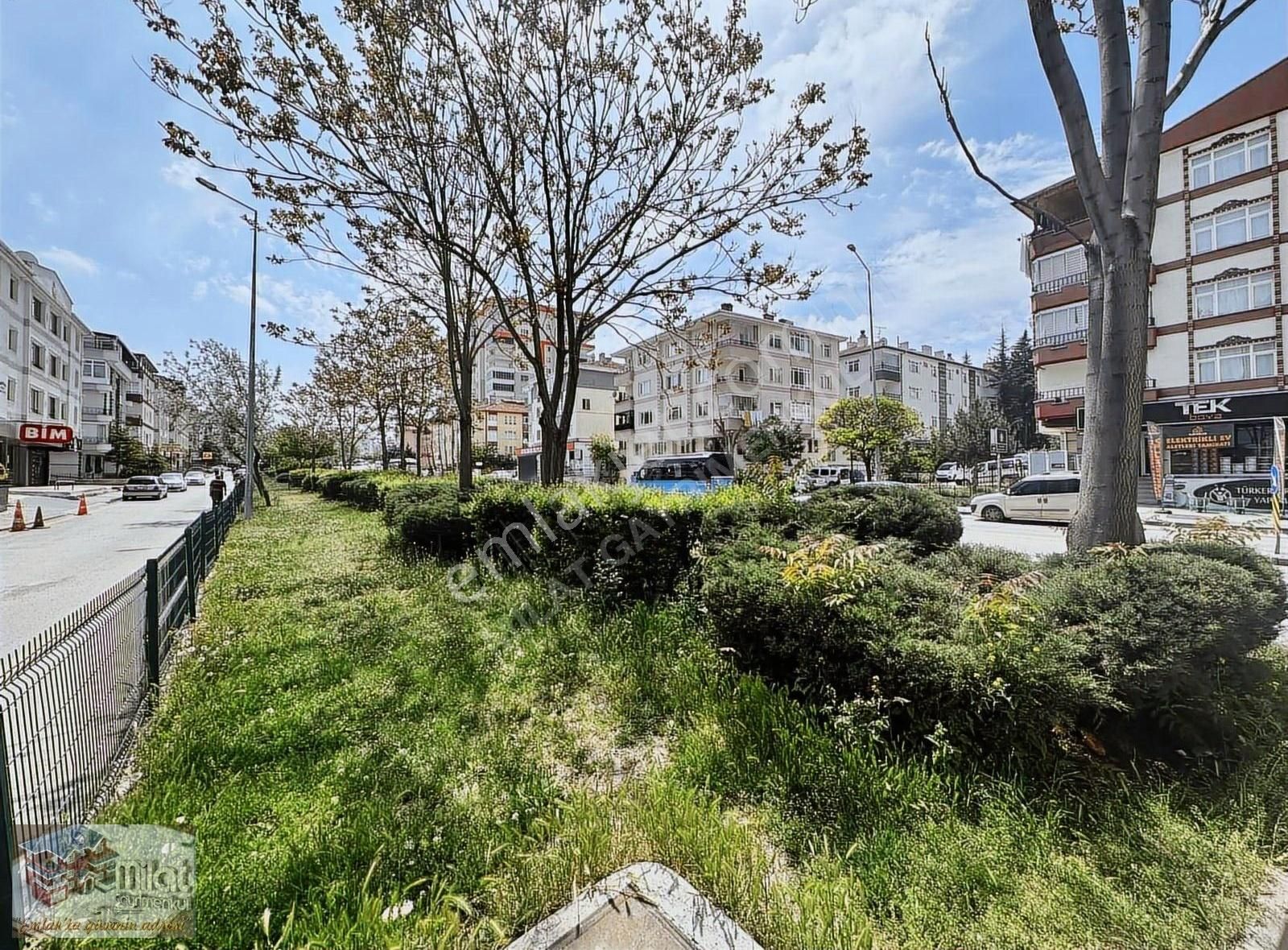 Piyade Mah . 1544 . Cadde Cepheli Daire