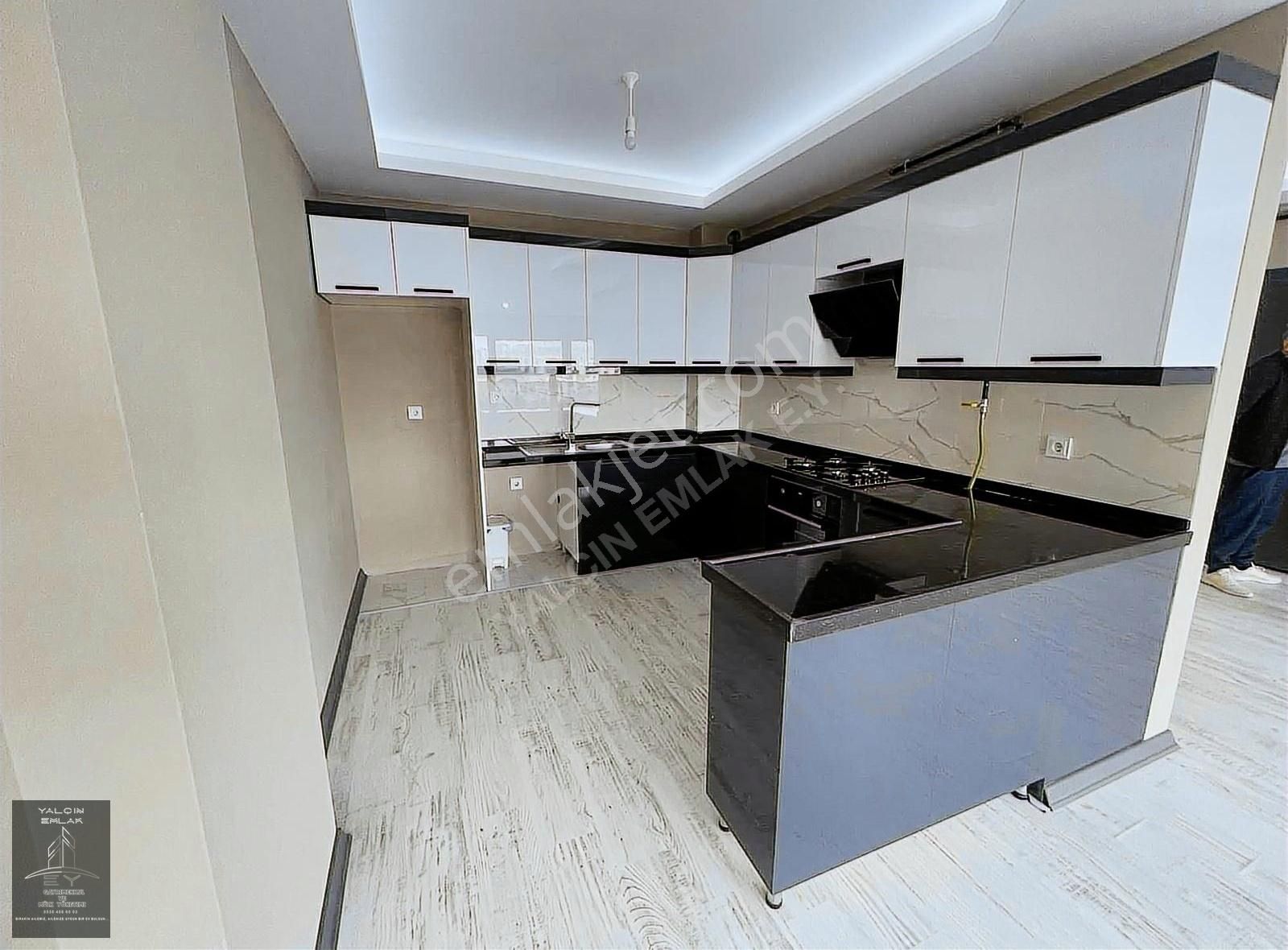 Yalçın Emlaktan Denize Cepheli 3+1 2+1 Fırsat Daireler - Görsel 15