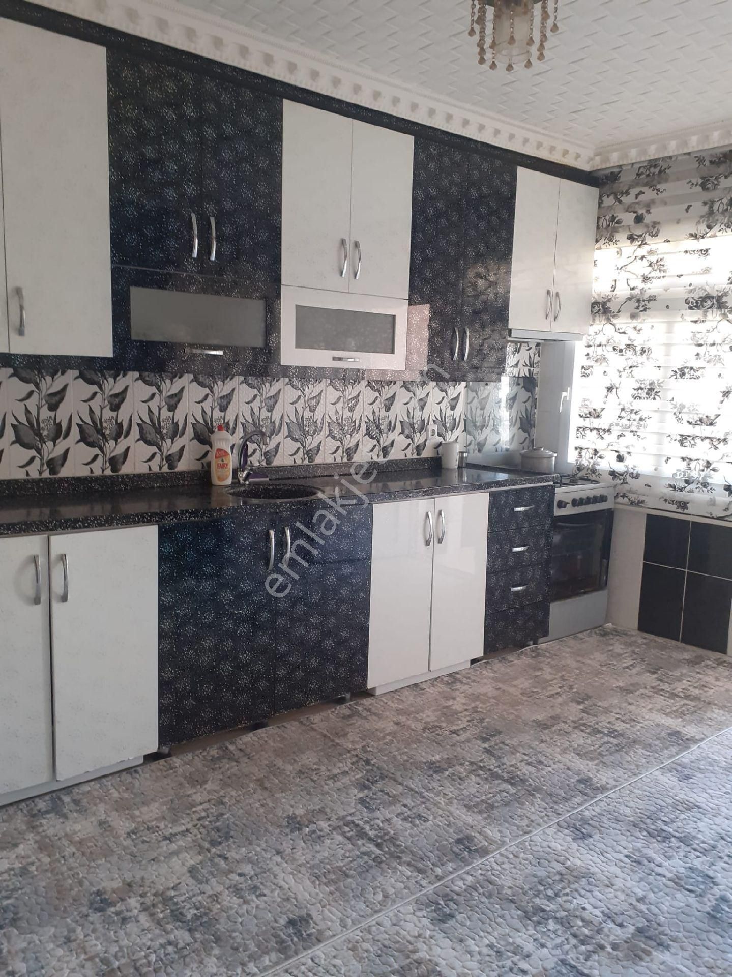 Tarsus Bağlar Mahallesinde 2 Katlı Bahçeli Müstakil Ev