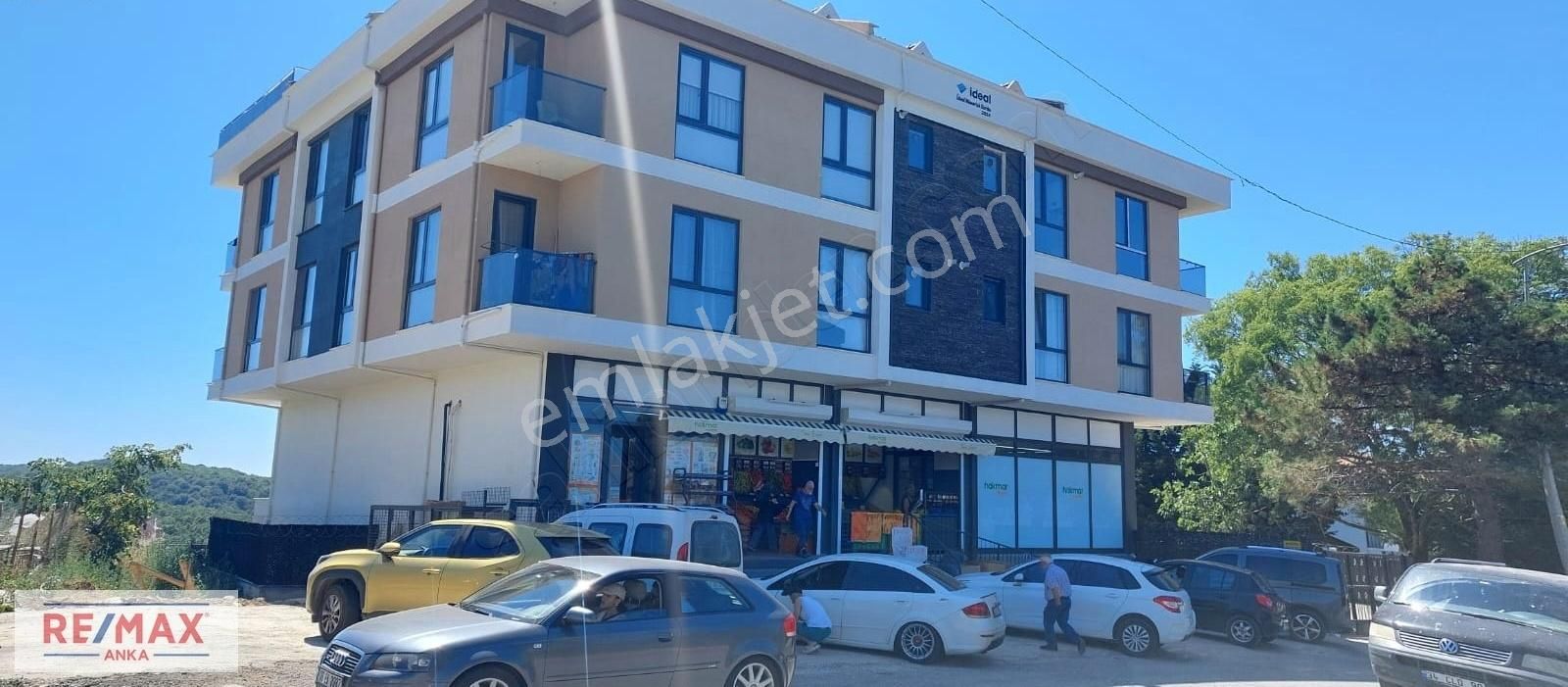 Remax Anka' Çayırbaşı Mah. Sıfır Net 165 M2 Ana Caddede Dublex