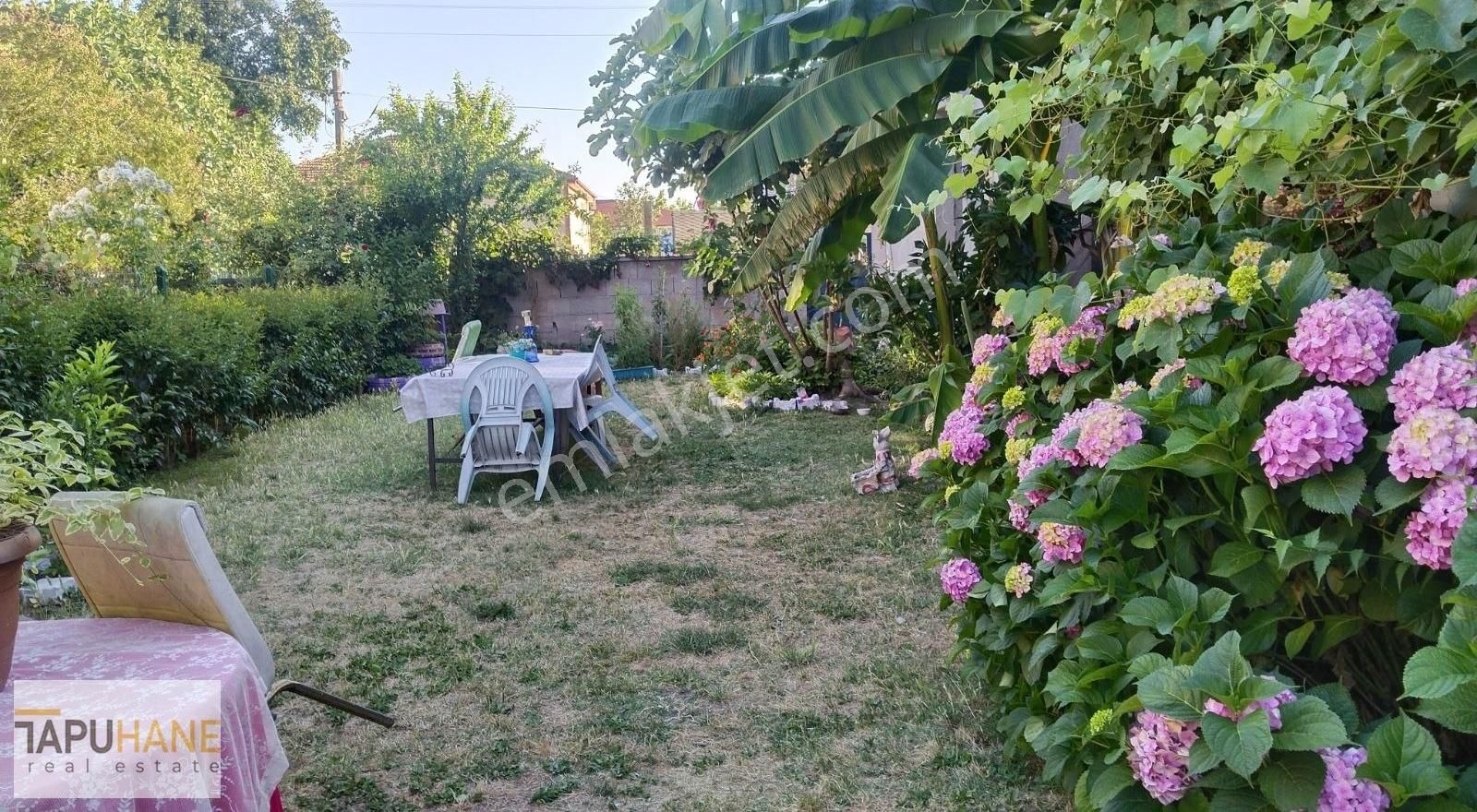 Tapuhaneden Bayana Çarşı Merkezinde 1+1 Kiralik Daire