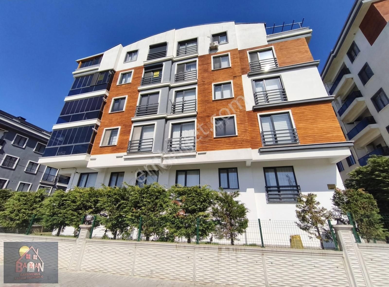 Çanakkale Lapseki'de Satılık 5+1 Eşyalı Dubleks Daire