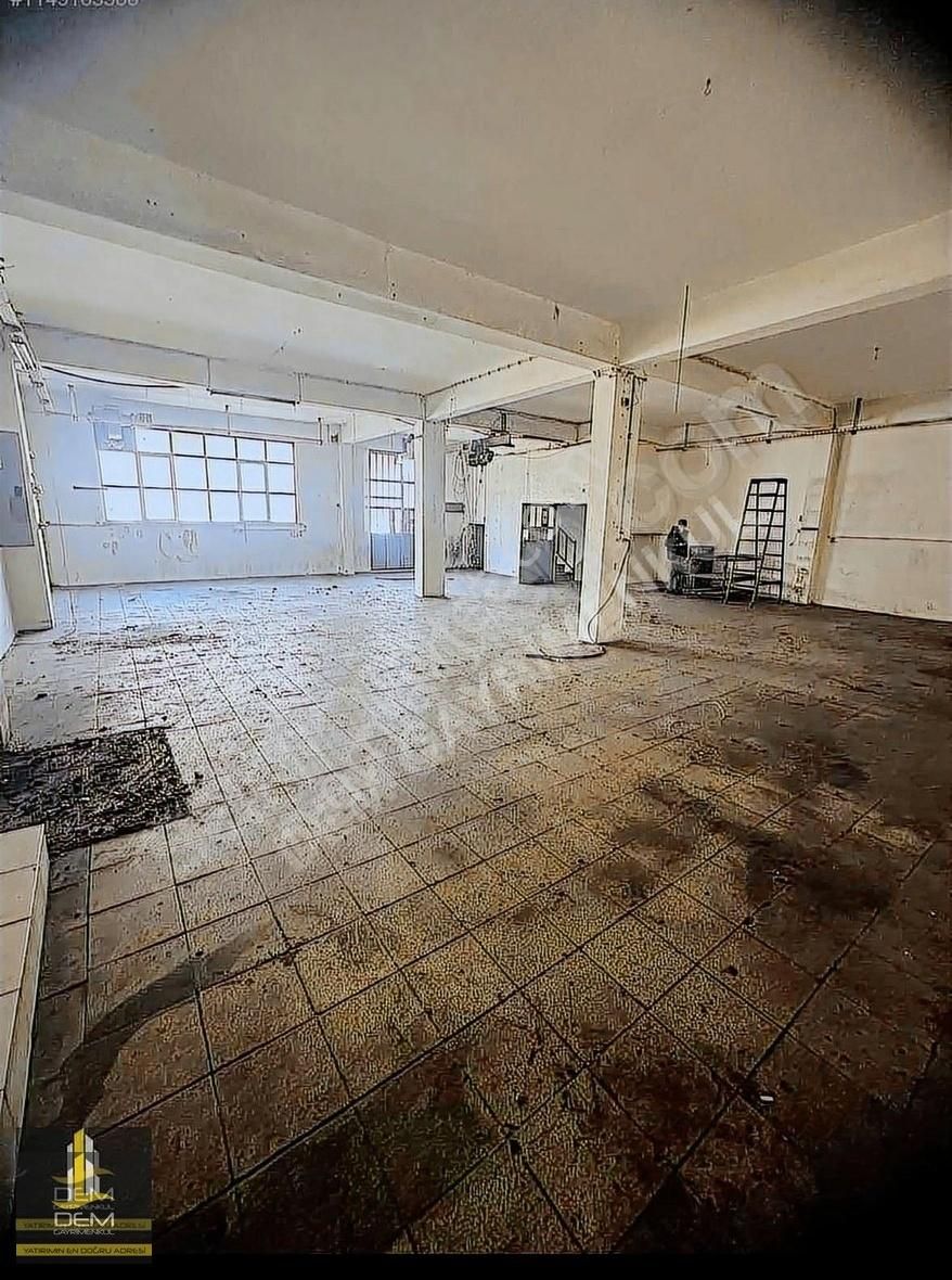 İkitelli Pik Dökümcüler Sanayii Sitesinde Kiralık Dükkan.
