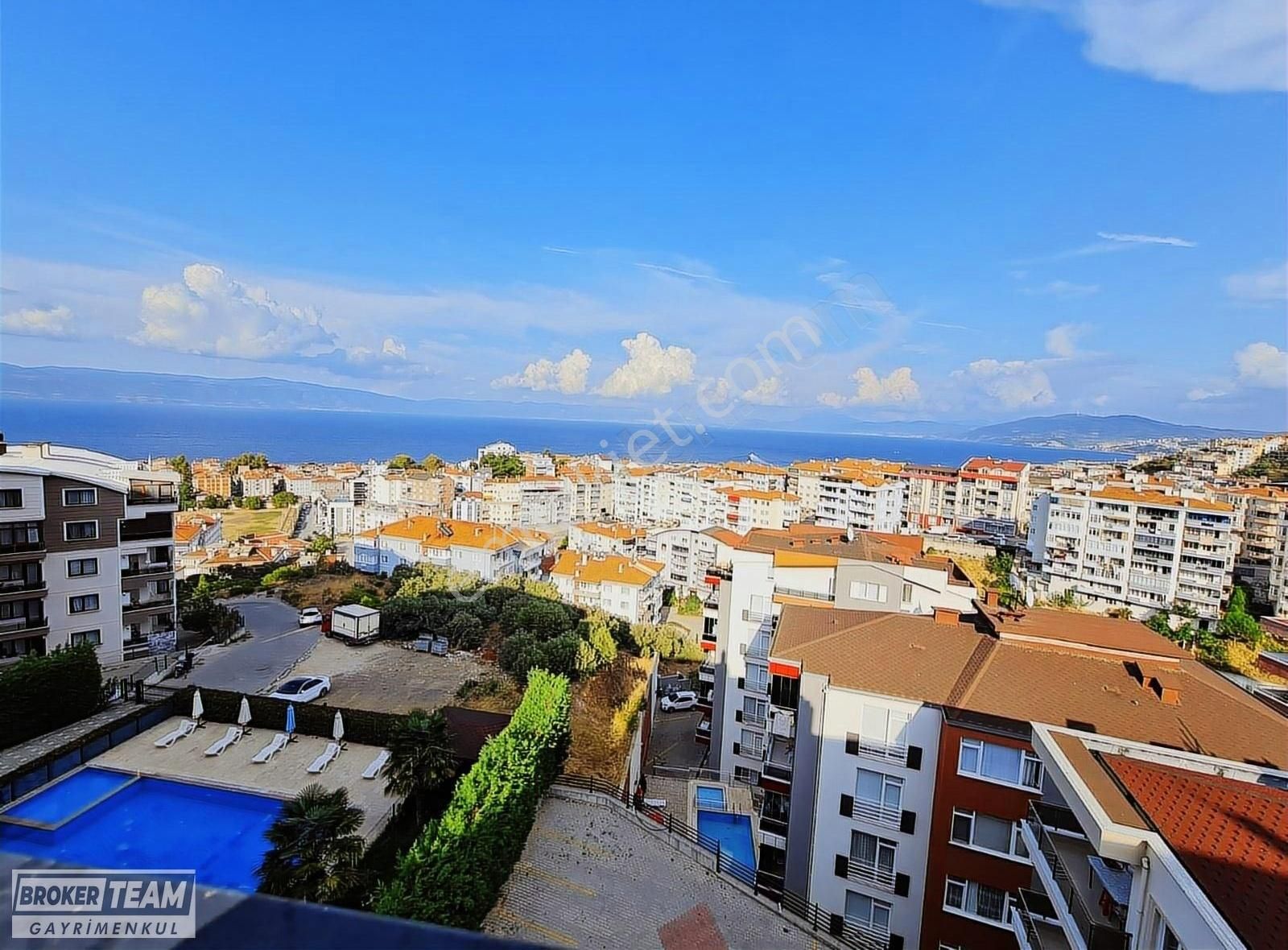 Halitpaşa'da Deniz Manzaralı 350m2 Net 4+1 Dubleks Daire