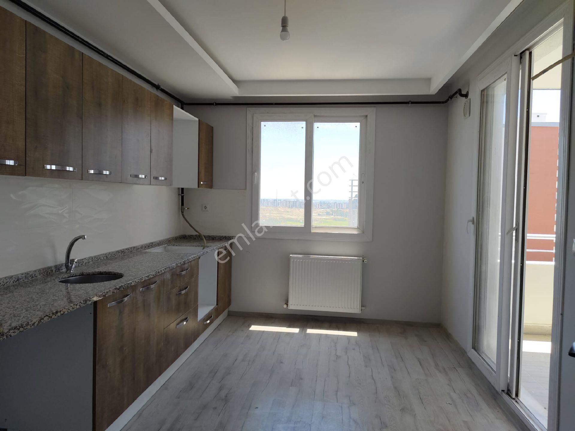 Emlak Evi Gültepede Emsalsiz Kiralık Daire