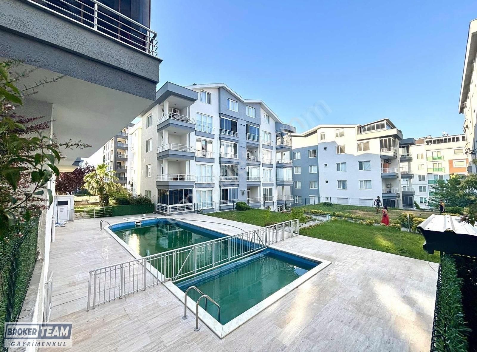 Balat Prestij'de 6+1 Net 350 M2 Geniş Teraslı Daire