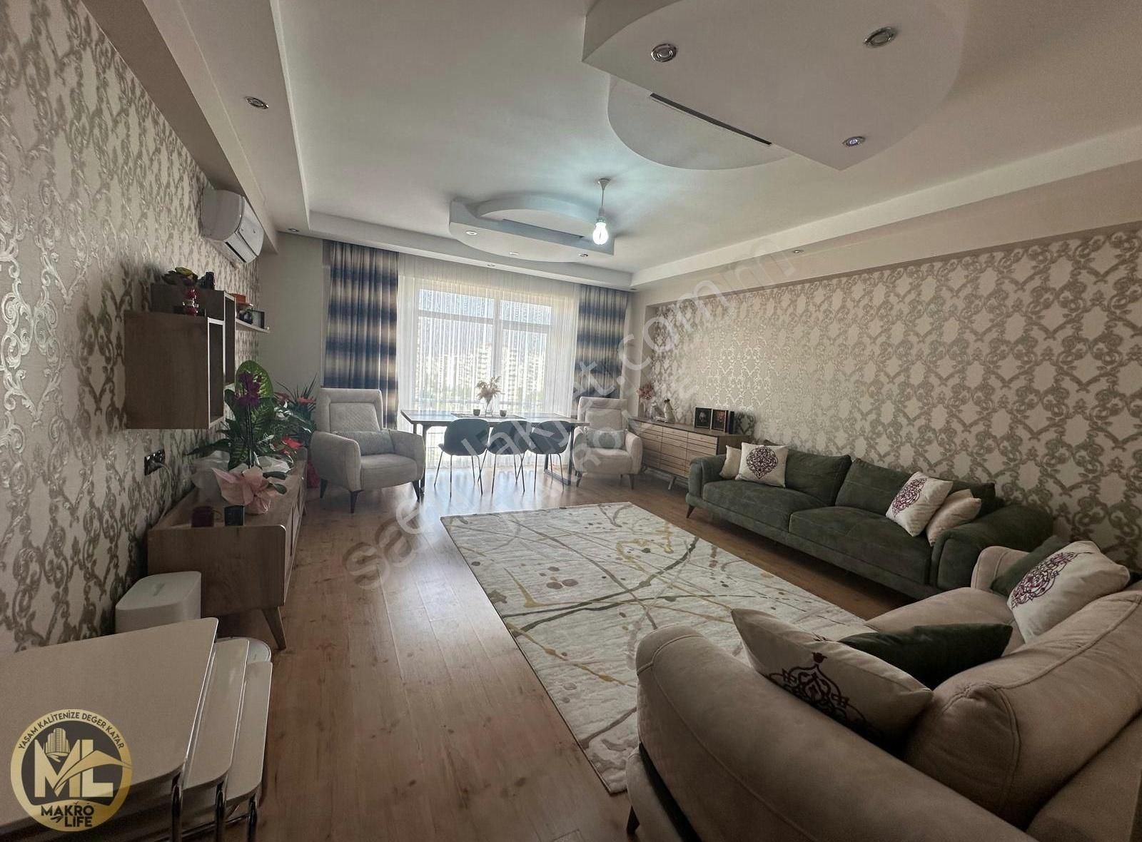 Radison Otel Arkasında Bakımlı 3+1 Satılık Ara Kat Daire