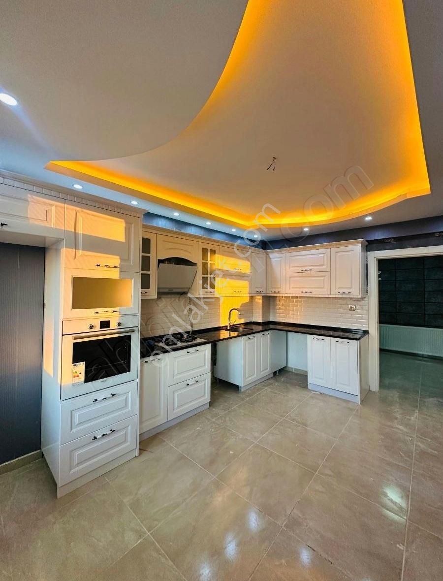 Satılık Akbayır Yılmazer Sitesi 3+1,180 M² Arakat Lüks Daire.