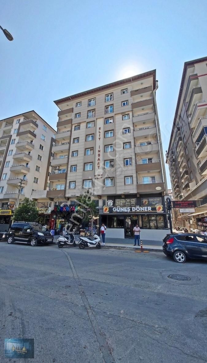 Liva Gayrimenkul'den Üniversite Karşısında Satılık Stüdyo Daire