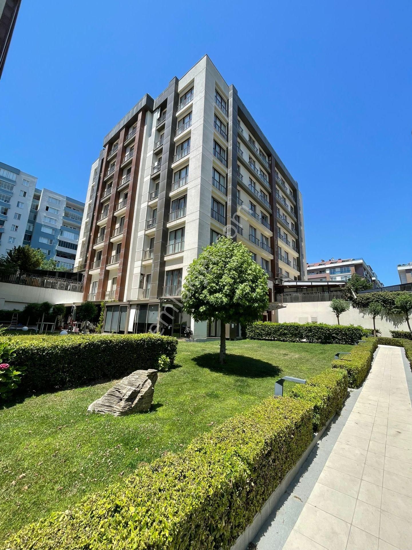 Beylikdüzü Kalekent Sitesi 1. Etap 2+1 93 M2 Bürüt Gizli Mutfak Bahçe Peyzaj Cepheli Kiralık Daire