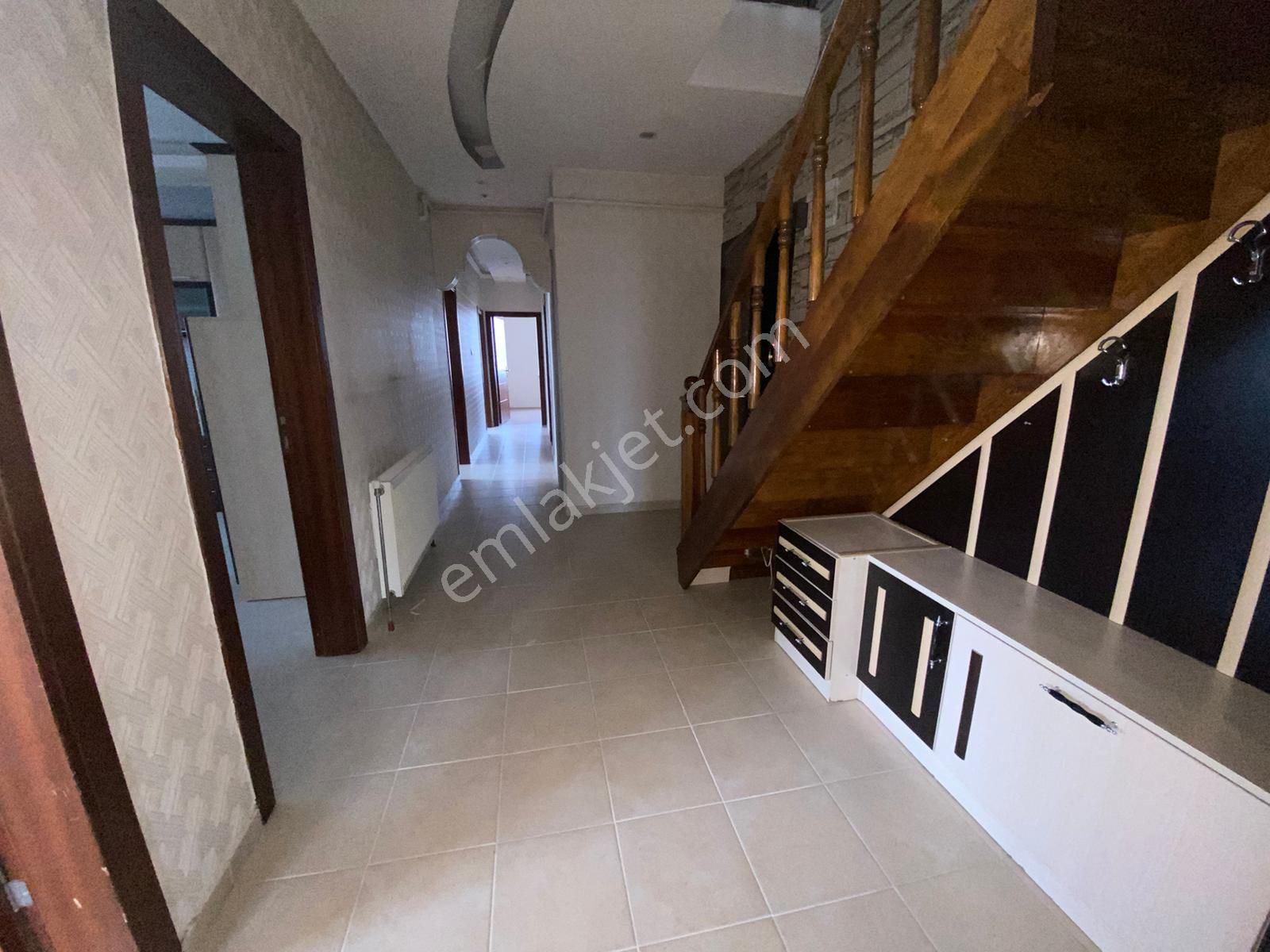 Hüsamettin Çelebi Mah. 45 M2 Kapalı Teraslı 7+1 Dublex Daire