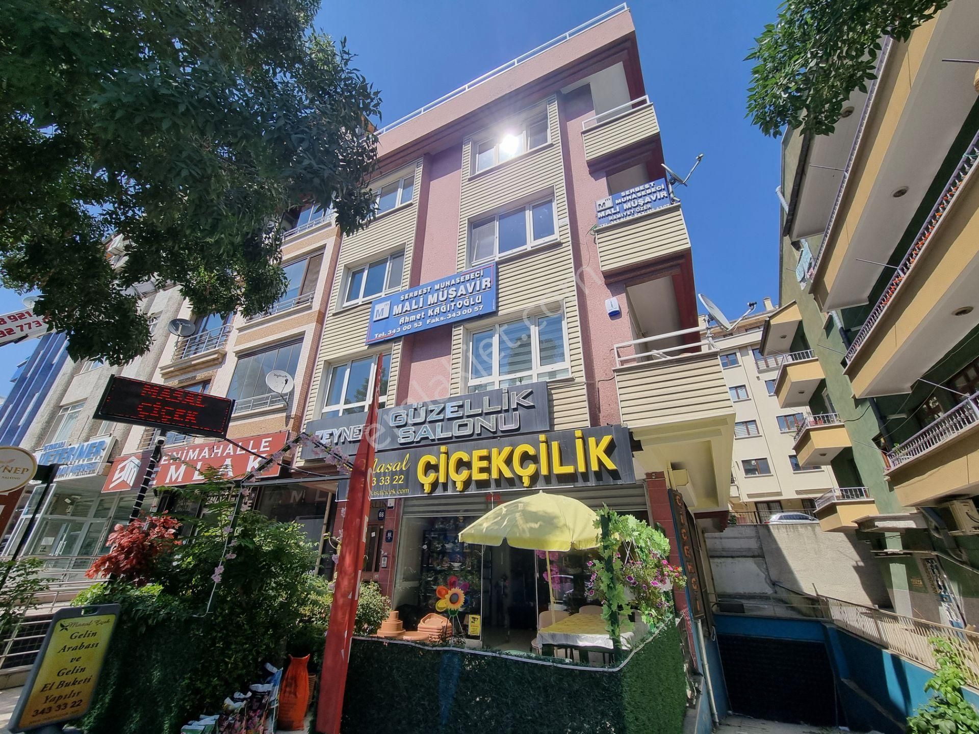 İvedik Caddesinde Metronun Karşısı 3+1 Dubleks Teraslı Çift Banyolu Yapılı