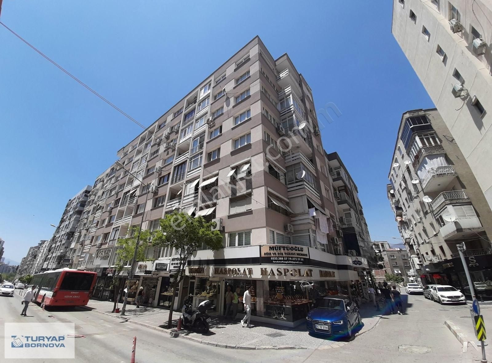 Turyap'dan Bornova'nın Kalbinde Satılık Cadde Üzeri 2+1 Daire