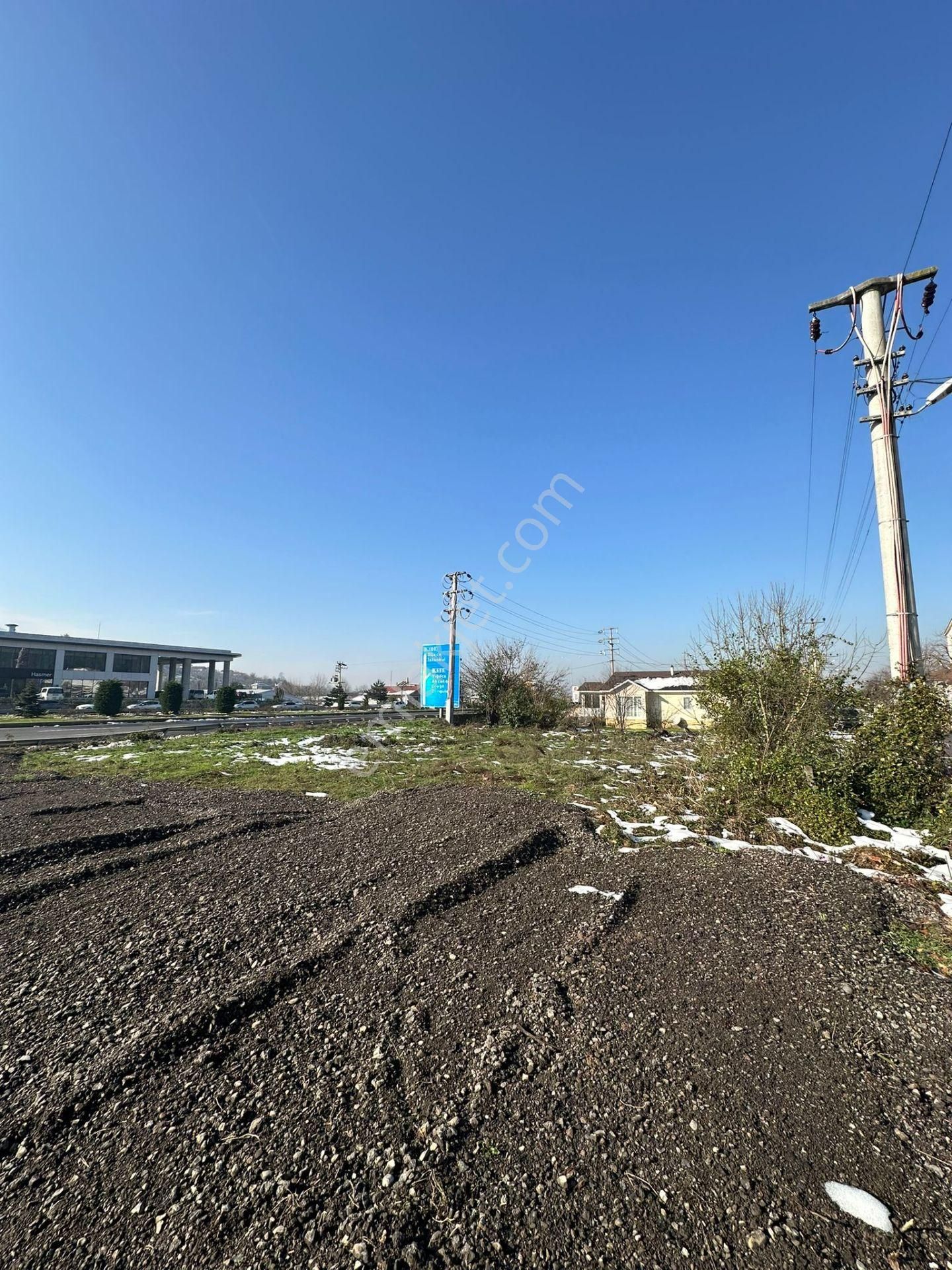 Kaynaşlı / Üçköprü'de | D100'e Cephe Ticari + Konut 460 M2 Arsa - Görsel 8