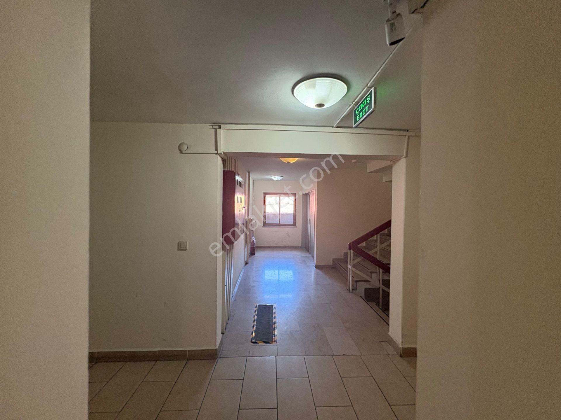 İstanbul Beyoğlu Halep Pasajı'nda Kiralık Ofis - Görsel 5