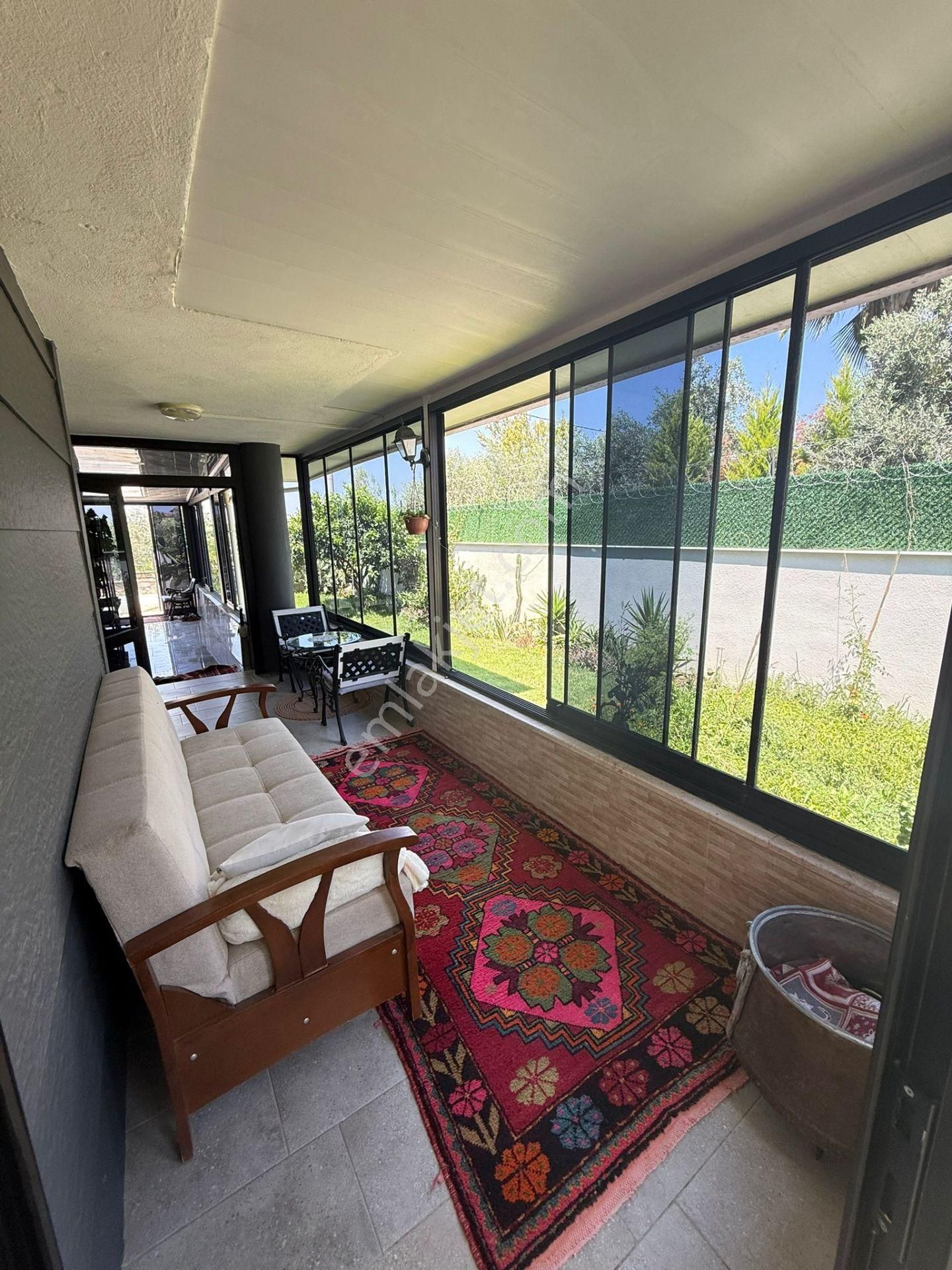 Kuşadası Karaova Mah. Satılık Havuzlu,bahçeli Müstakil Ev - Görsel 19