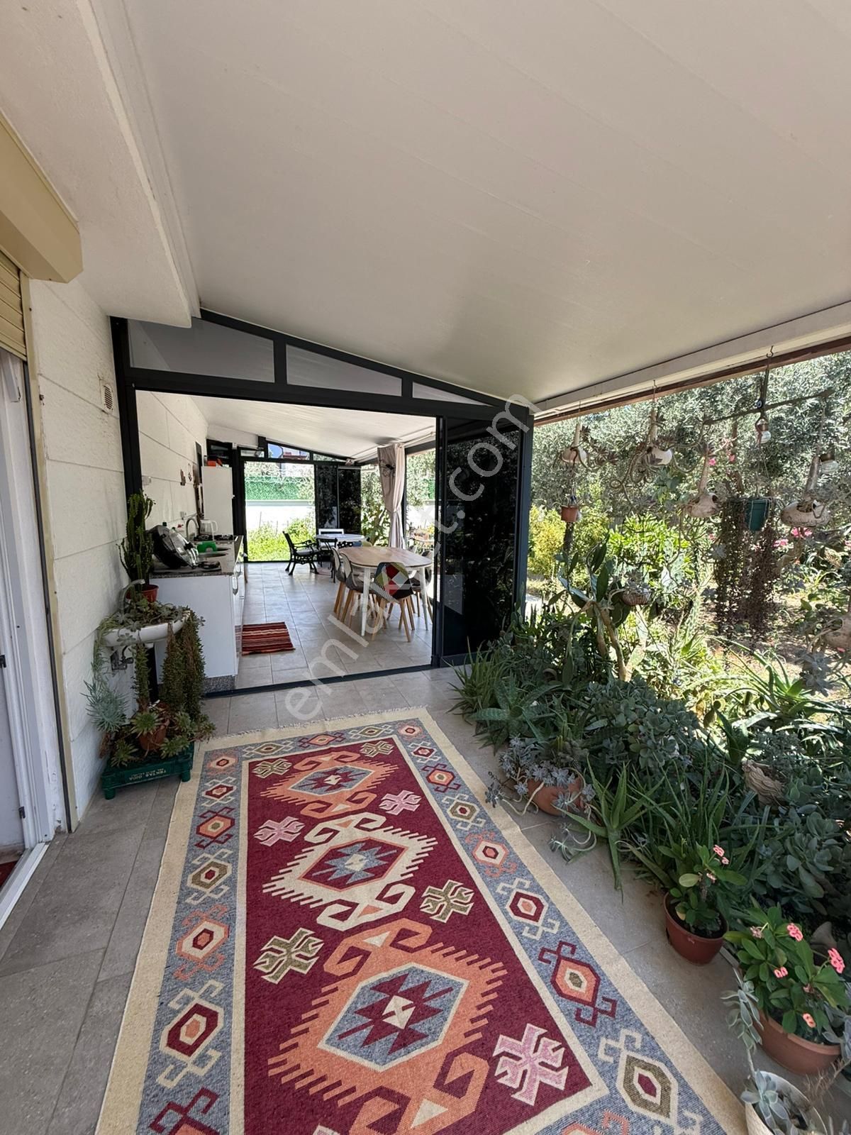 Kuşadası Karaova Mah. Satılık Havuzlu,bahçeli Müstakil Ev - Görsel 22