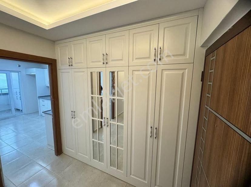Yıldızkent Sitesi O Blok Full Yapılı Eksiksiz Satılık 3+1 Daire