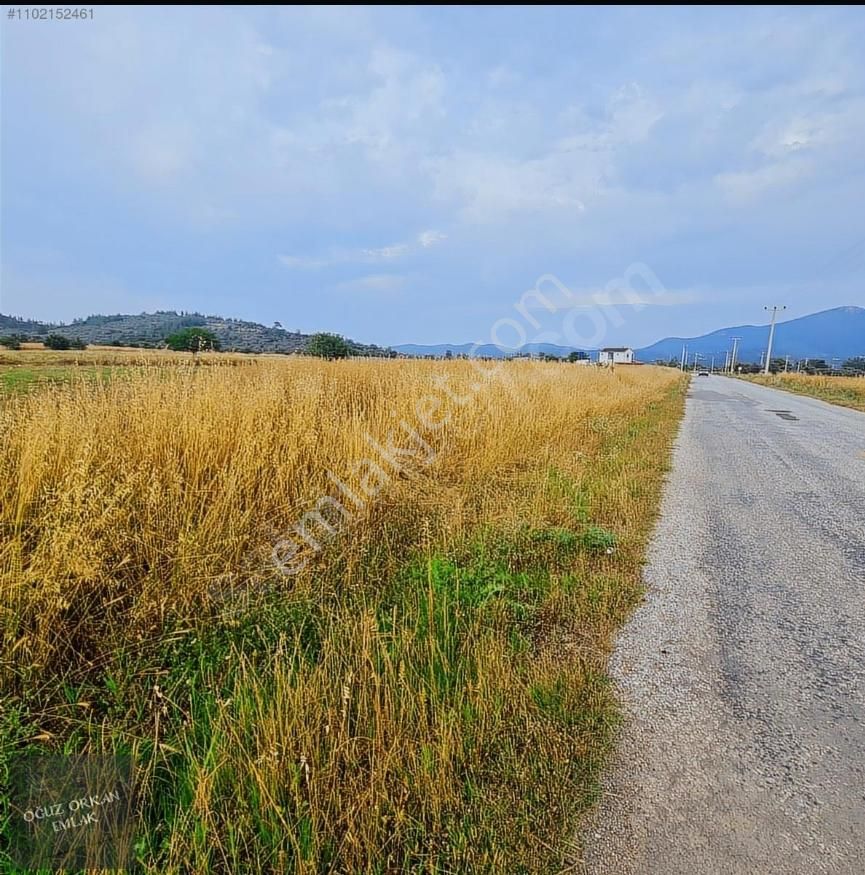 Kuzyaka Da Asfalt Cepheli İmarlı 2.272m2 - Görsel 3