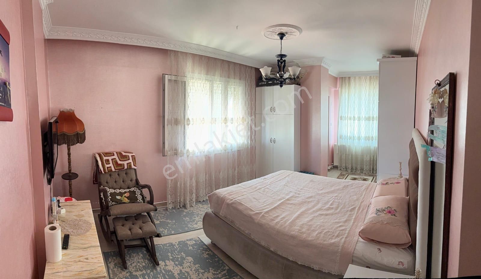 Eşiyok Gayrımenkul' Den Torbalı Da Bulvar Da Geniş Kullanışlı 3+1 Satılık Daire - Görsel 14