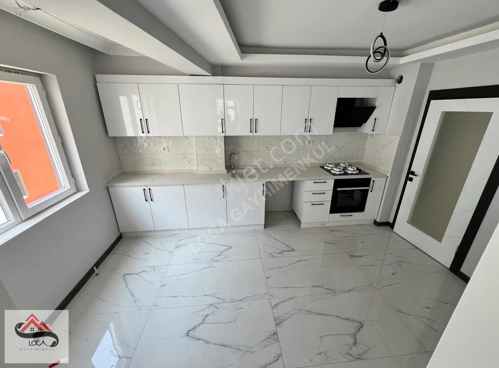 Loca'dan M.k Büyük Fırsat 4+1 2. Ara Kat E.banyolu G.odalı Daire - Görsel 7